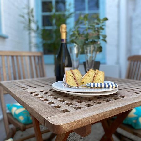 Bosun Cottage - Boutique Retreat On The Beach Deal Esterno foto